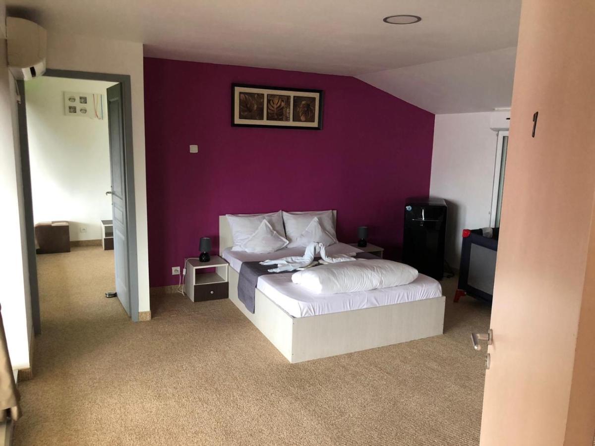 Casa Doma Orsova Hotell Eksteriør bilde