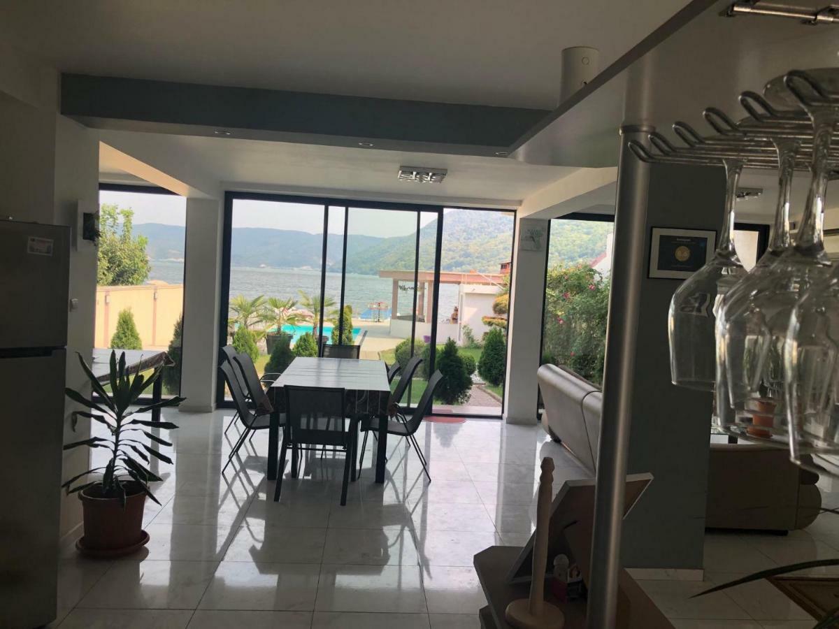Casa Doma Orsova Hotell Eksteriør bilde